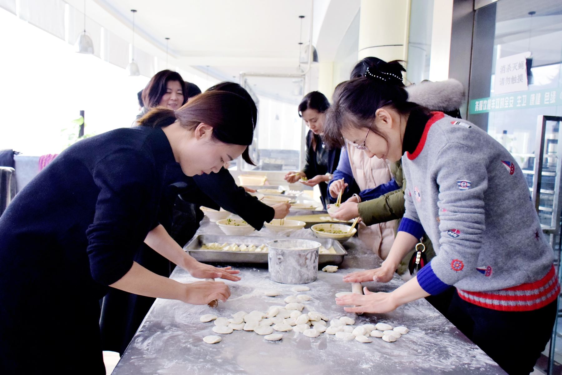 愿你冬日不寒日日温暖立冬包饺子活动